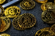 Harga Bitcoin Sempat...