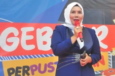 Tingkatkan Budaya Literasi,...