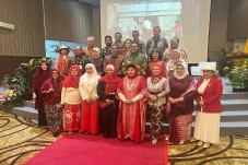 Sandiaga Uno Terima...