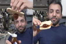 Astronot Arab Pamer...