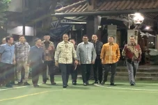 Soal Manuver PPP Rangkul...