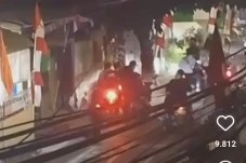 Ngeri! Geng Motor Bacok...