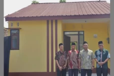 25 Rumah Keluarga Kurang...