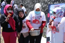 Relawan Sosialisasikan...
