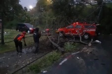 Hujan Deras Disertai...