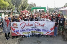 Eratkan Silaturahmi,...