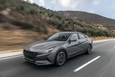 Hyundai Elantra Hybrid...