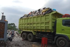TPA Sarimukti Terbakar,...