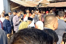 Momen Jokowi Ajak Ganjar...