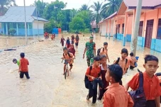 Banjir Terjang Rokan...