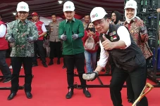 Pemprov Jabar Hibahkan...