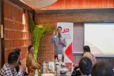 Perkuat Jaringan Komunikasi,...