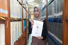 Apakah Benar Skripsi...