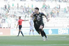 Hasil Liga 1: Persebaya...