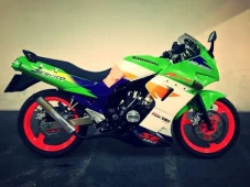 Kawasaki Ninja 2 Tak...