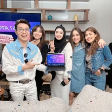 Berhasil Raih Omzet...