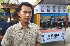 Dapat Bantuan Gerobak...