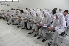 15 Kampus Akademi Keperawatan...