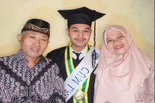 Kisah Taufik Hidayat,...