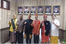 3 Rekor MURI Jadi Kado...
