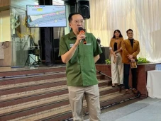 Luncurkan Gading Bulevar...