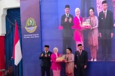 Ridwan Kamil Kenalkan...