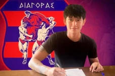 Merapat ke Klub Liga...
