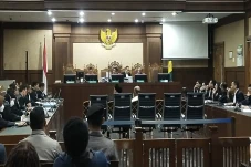 Sidang Tuntutan Lukas...