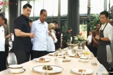 Chef Arnold Usung Tema...