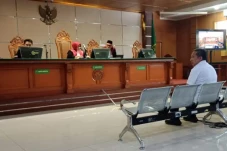 Wali Kota Bandung Nonaktif...
