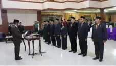 Pj Bupati HSU Lantik...