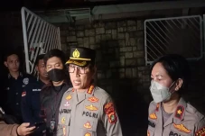 Ini Isi Secarik Kertas...