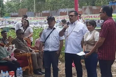 Dialog dengan Petani...