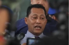 Buwas Minta Masyarakat...