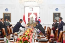 Indonesia Undang China...