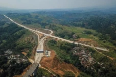 Proyek Tol Bocimi Seksi...
