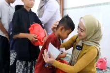 Peduli Anak Yatim, Bacaleg...