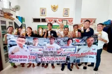 Perindo Surabaya Gelar...