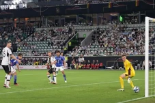 Jerman Rungkad Dipermak...