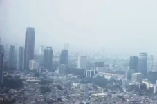 Udara Jakarta Masih...