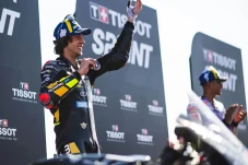 Pertama Kali Naik Podium...