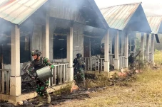 KKB Bakar Perumahan...