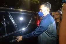 Ngaku Mobil Mewah yang...