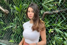 Profil Maria Theodore,...