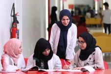 Kuwait Berencana Larang...