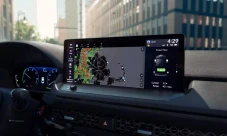 Android Auto Mampu Jalankan...
