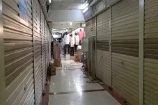 Keluhkan Pasar Tanah...
