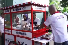 Terima Gerobak Perindo,...