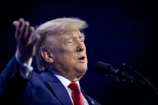 Trump: Amerika Serikat...