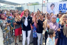Partai Perindo Gelar...